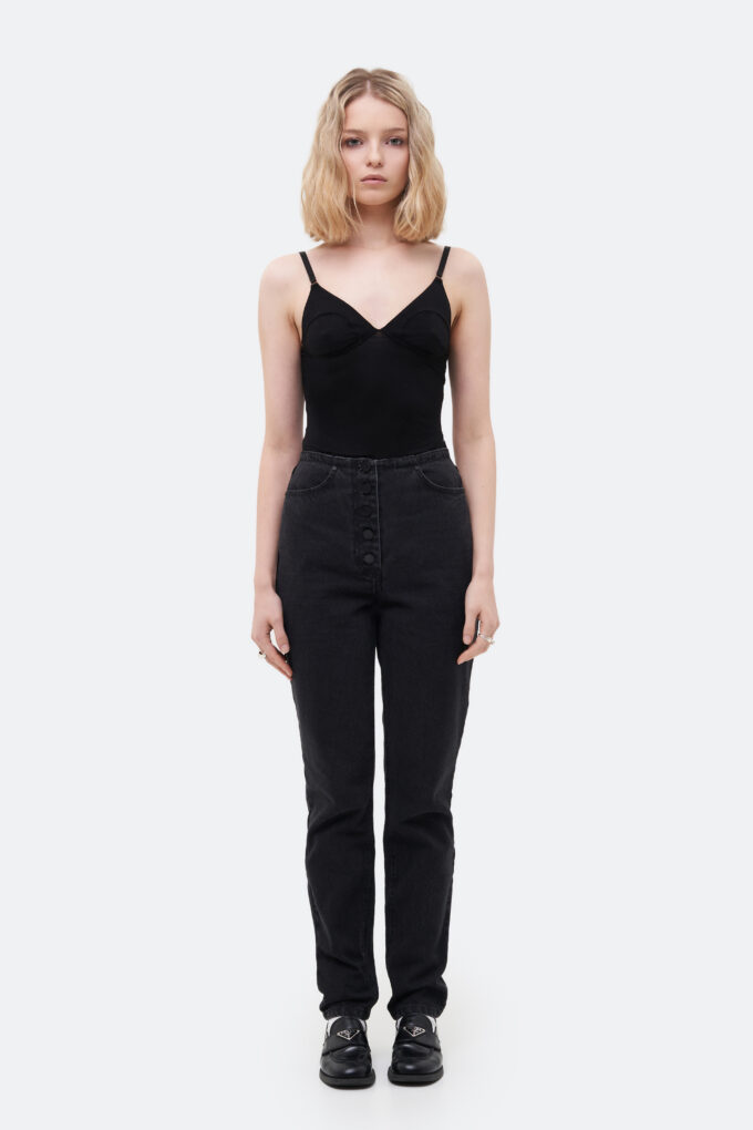 Beltless Mom Jeans
