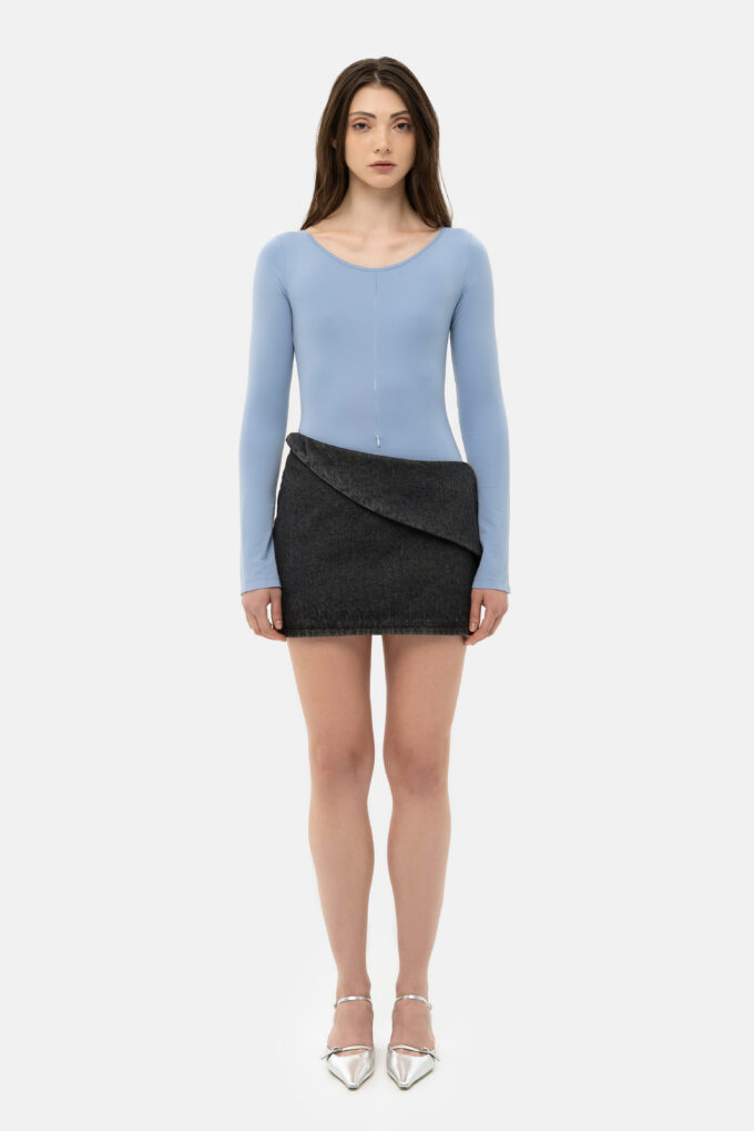 Mini black skirt